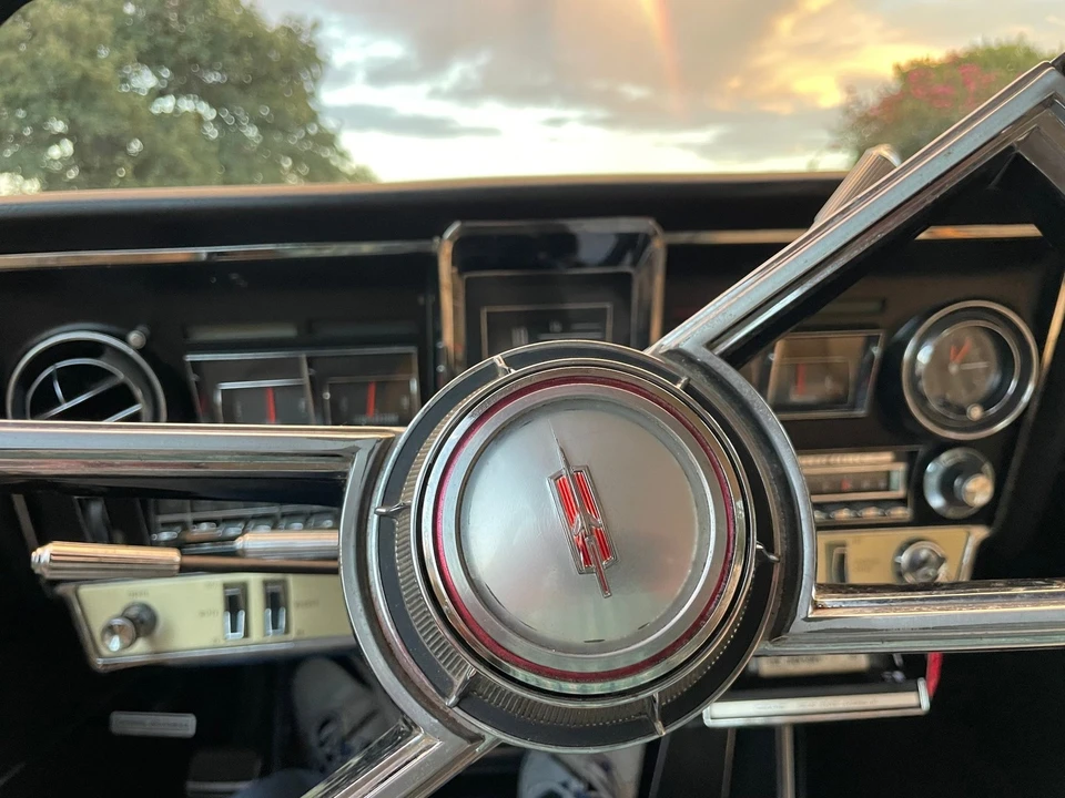 1966 Oldsmobile Toronado - Image 13 of 24