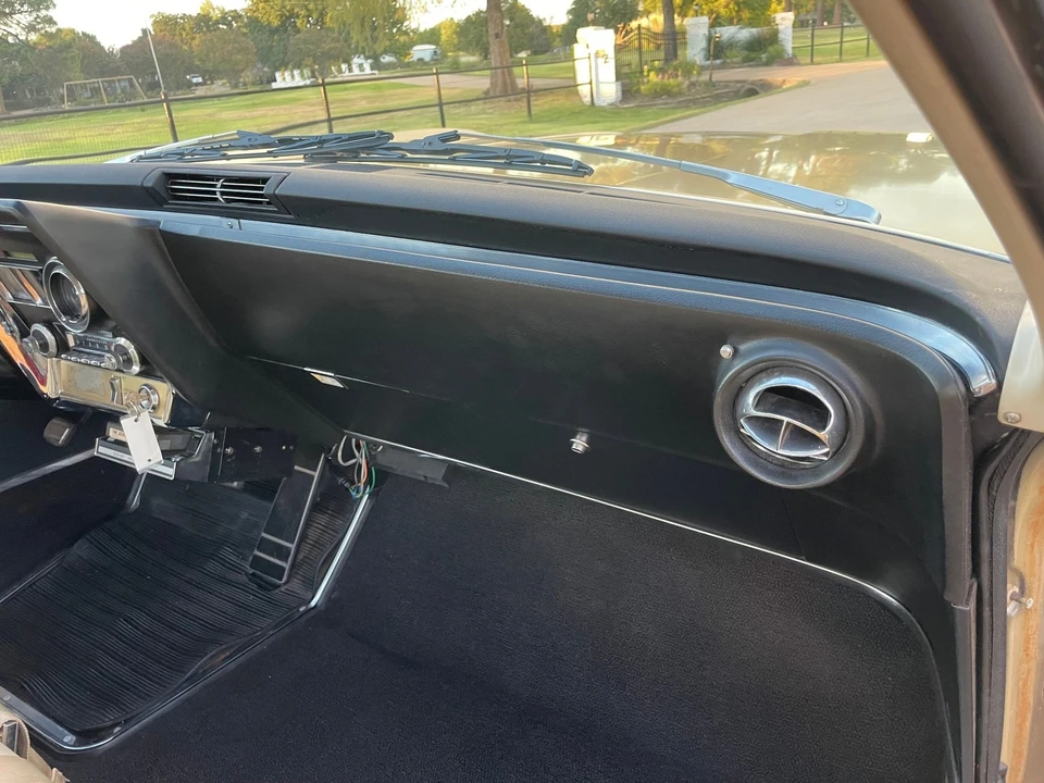1966 Oldsmobile Toronado - Image 22 of 24