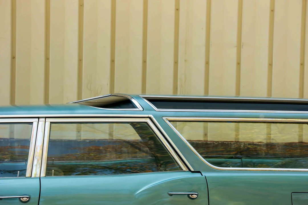 1966 Oldsmobile Vista Cruiser - Image 25 of 31