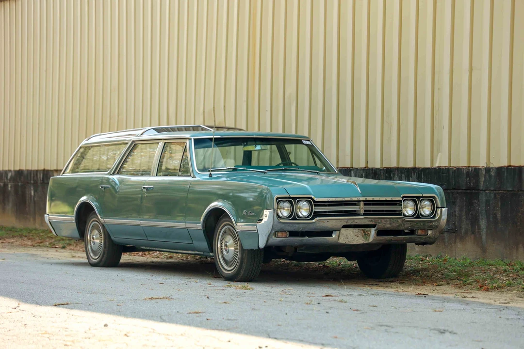 1966 Oldsmobile Vista Cruiser - Image 6 of 31