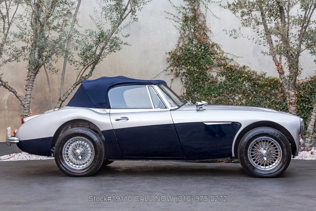 1966 Austin-Healey 3000 Mark III - Image 10 of 12