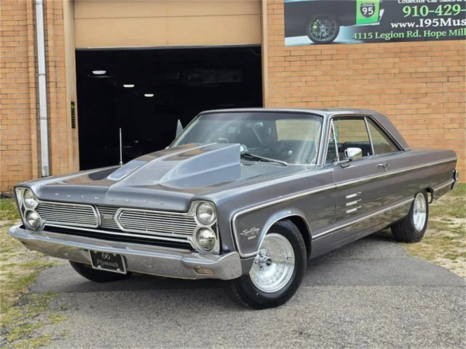 1966 Plymouth Fury - Image 13 of 31