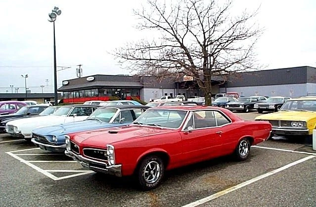 1966 Pontiac Catalina 4th Gen - Image 9 of 31