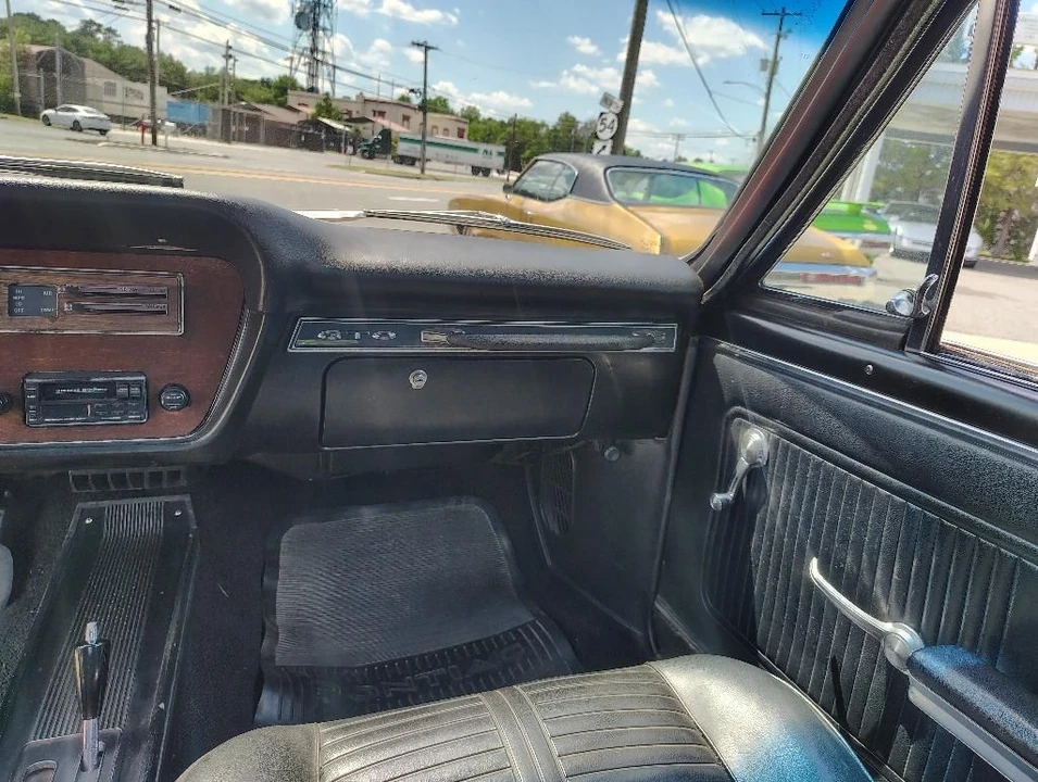 1966 Pontiac Catalina 4th Gen - Image 28 of 31