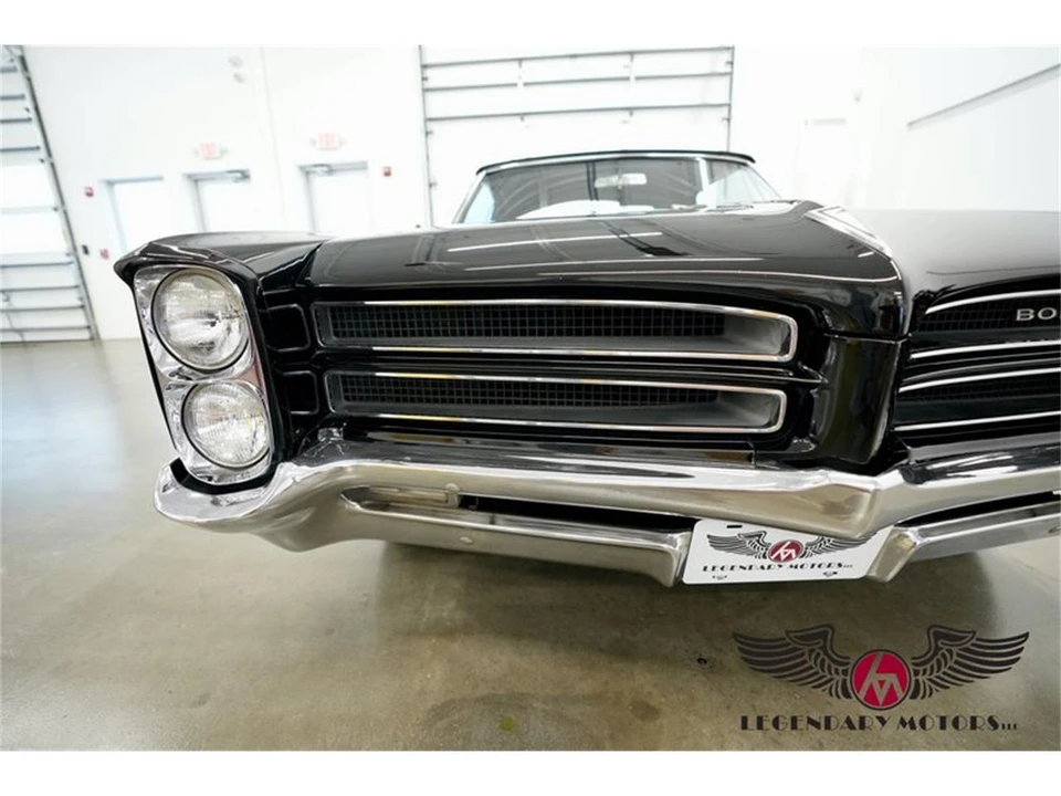 1966 Pontiac Bonneville 3rd Gen - Image 10 of 31