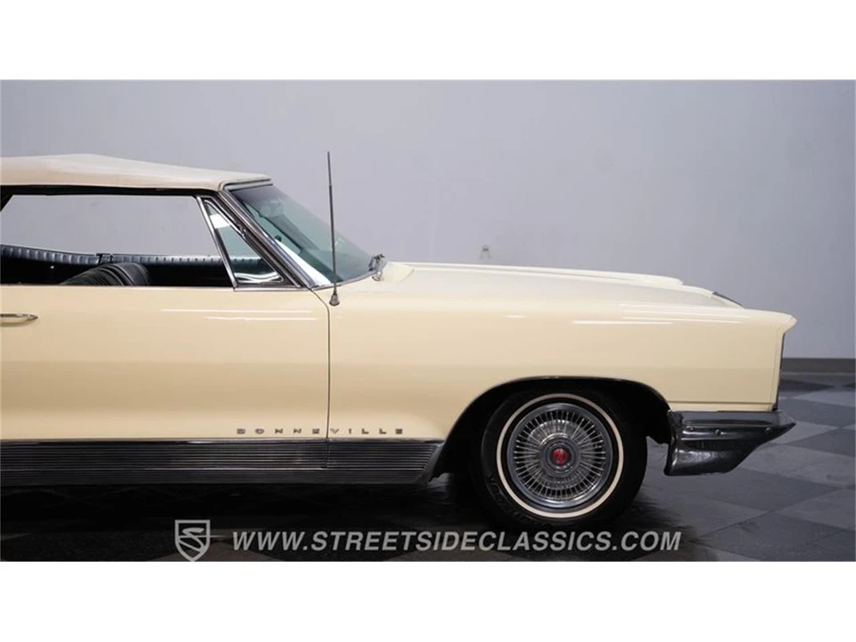 1966 Pontiac Bonneville 3rd Gen - Image 25 of 31