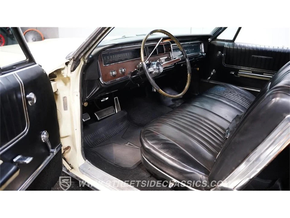 1966 Pontiac Bonneville 3rd Gen - Image 4 of 31