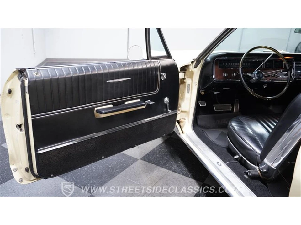 1966 Pontiac Bonneville 3rd Gen - Image 29 of 31