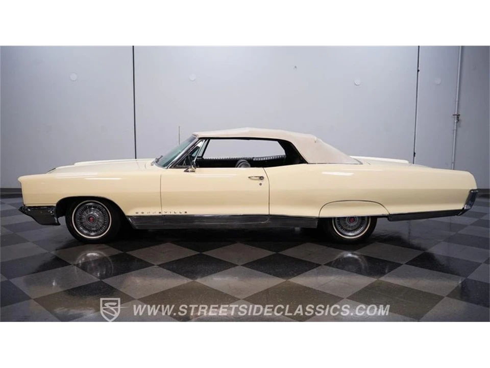 1966 Pontiac Bonneville 3rd Gen - Image 2 of 31
