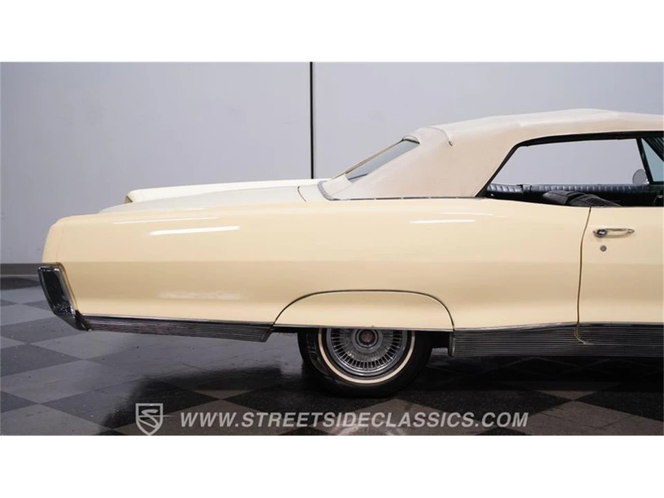 1966 Pontiac Bonneville 3rd Gen - Image 24 of 31