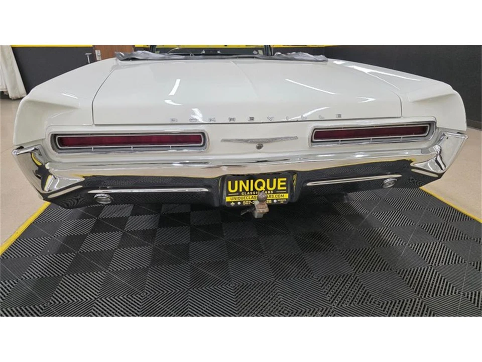 1966 Pontiac Bonneville 3rd Gen - Image 16 of 31