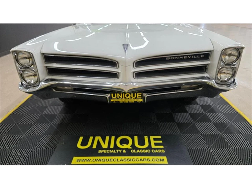 1966 Pontiac Bonneville 3rd Gen - Image 12 of 31
