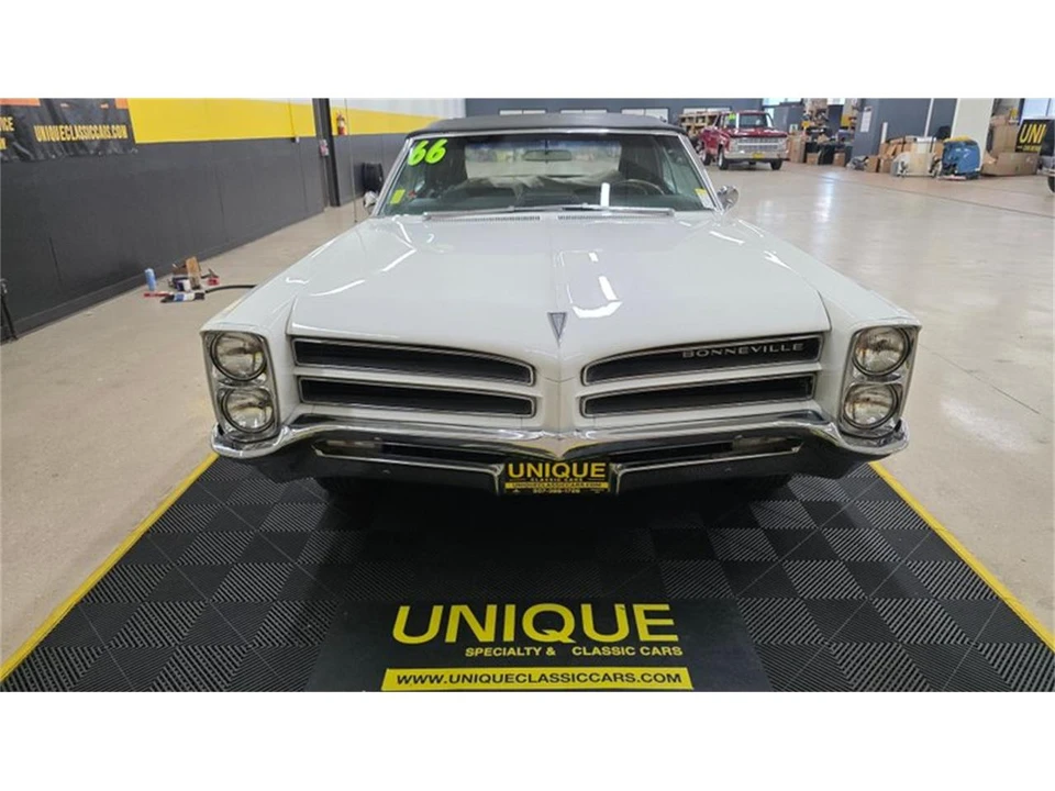 1966 Pontiac Bonneville 3rd Gen - Image 18 of 31