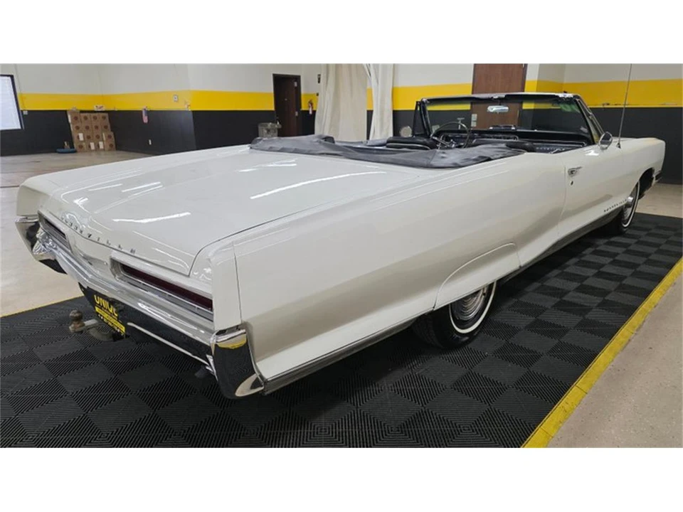 1966 Pontiac Bonneville 3rd Gen - Image 4 of 31