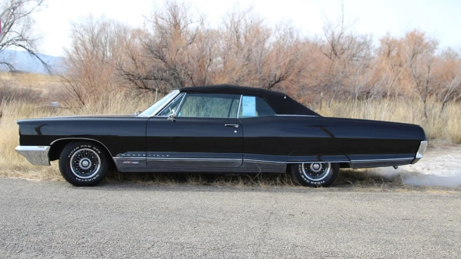 1966 Pontiac Bonneville 3rd Gen - Image 2 of 8