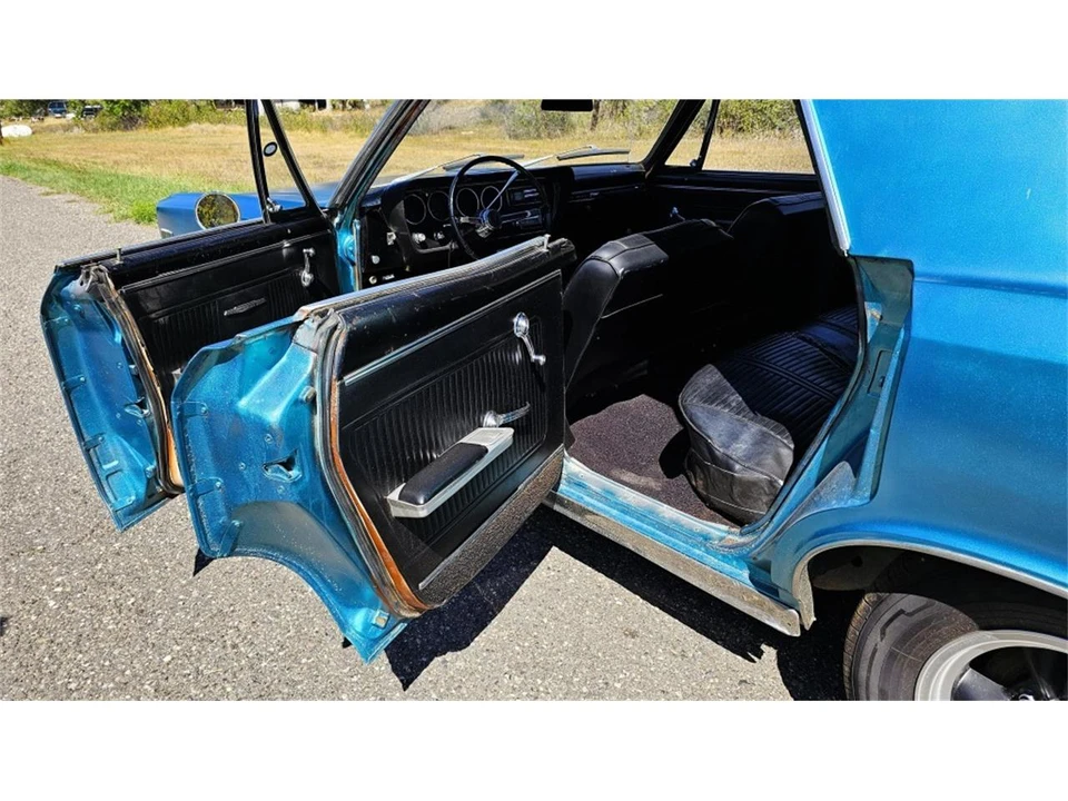 1966 Pontiac LeMans 2nd Gen - Image 25 of 31