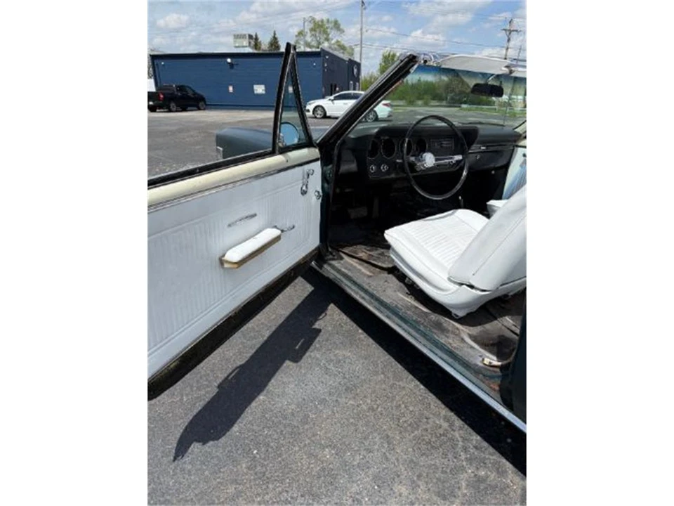 1966 Pontiac LeMans 2nd Gen - Image 20 of 28
