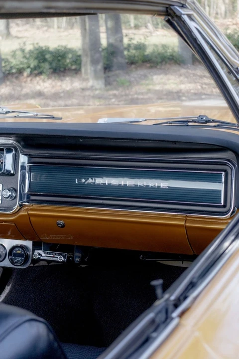 1966 Pontiac Parisienne - Image 20 of 30