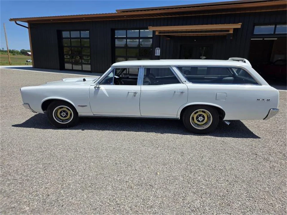 1966 Pontiac Safari - Image 7 of 31