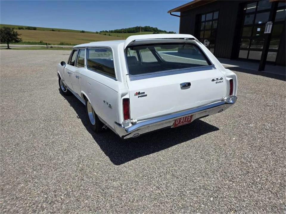 1966 Pontiac Safari - Image 14 of 31