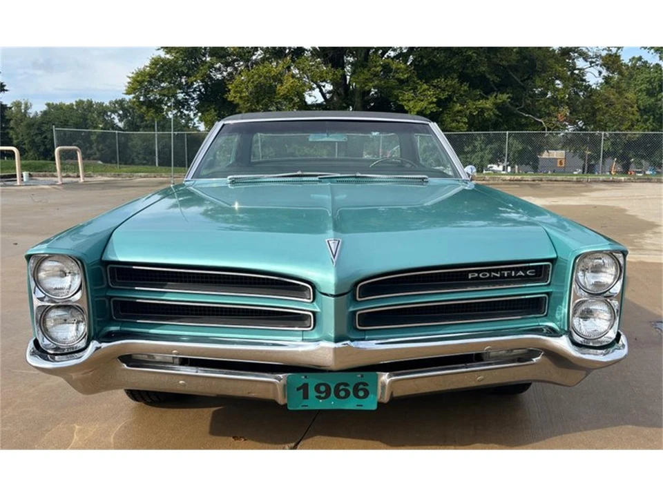 1966 Pontiac Star Chief - Image 21 of 31