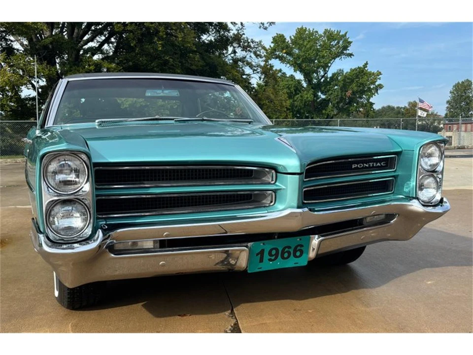 1966 Pontiac Star Chief - Image 26 of 31