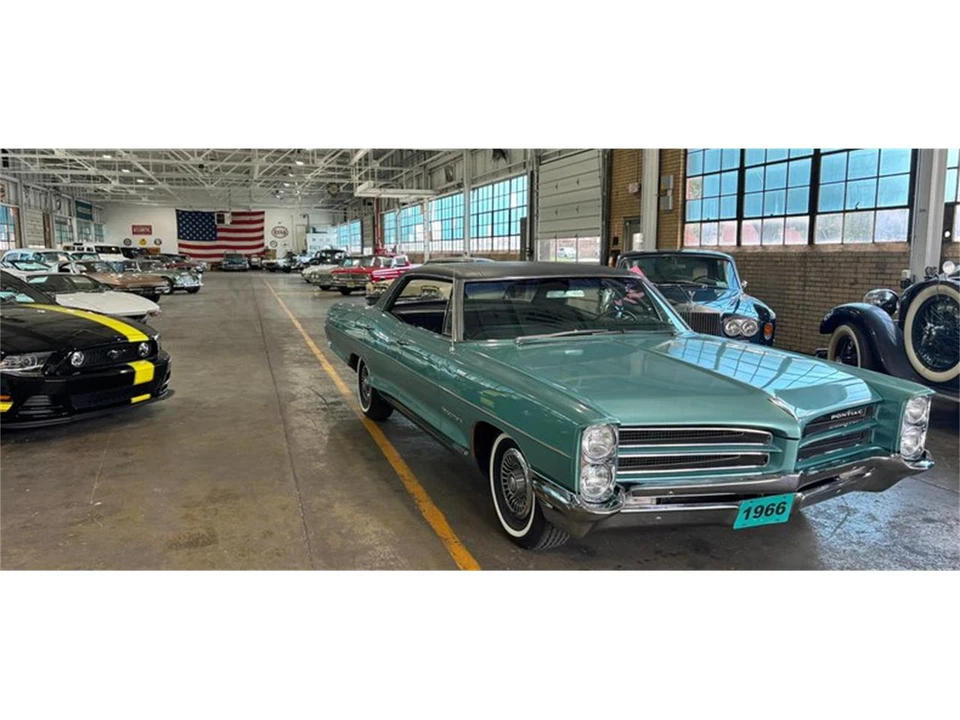 1966 Pontiac Star Chief - Image 17 of 31