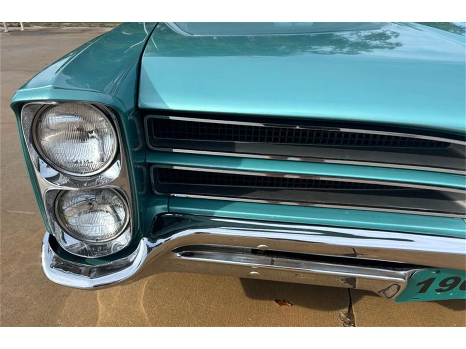 1966 Pontiac Star Chief - Image 24 of 31
