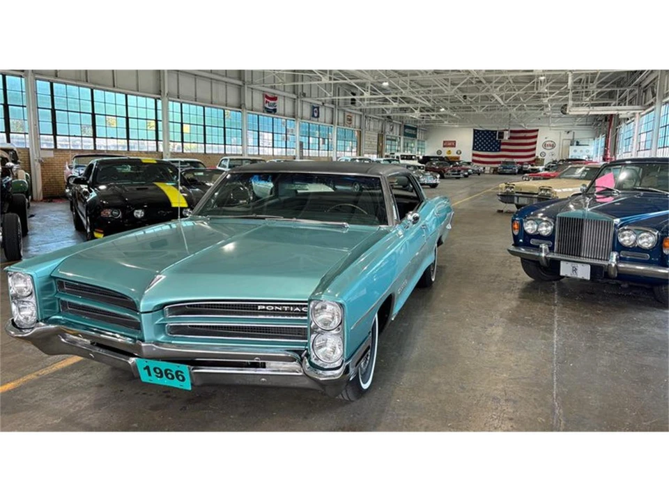 1966 Pontiac Star Chief - Image 15 of 31