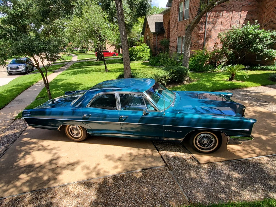 1966 Pontiac Star Chief - Image 2 of 31