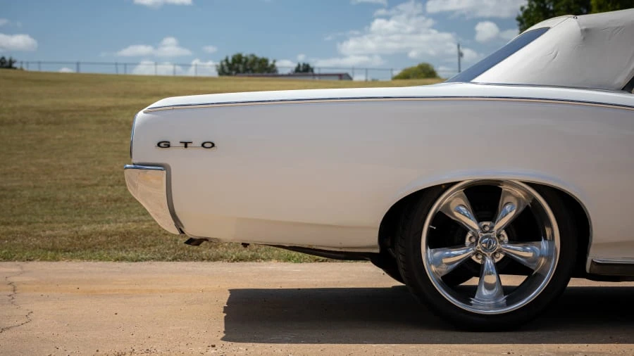 1966 Pontiac Tempest - Image 16 of 17