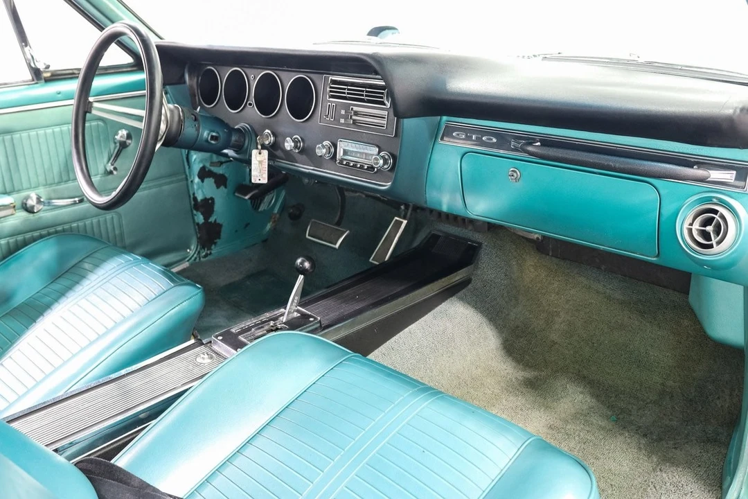 1966 Pontiac - Image 21 of 31
