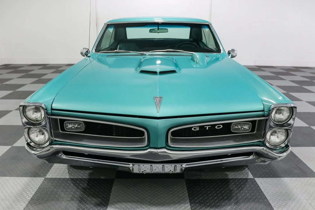 1966 Pontiac - Image 2 of 31