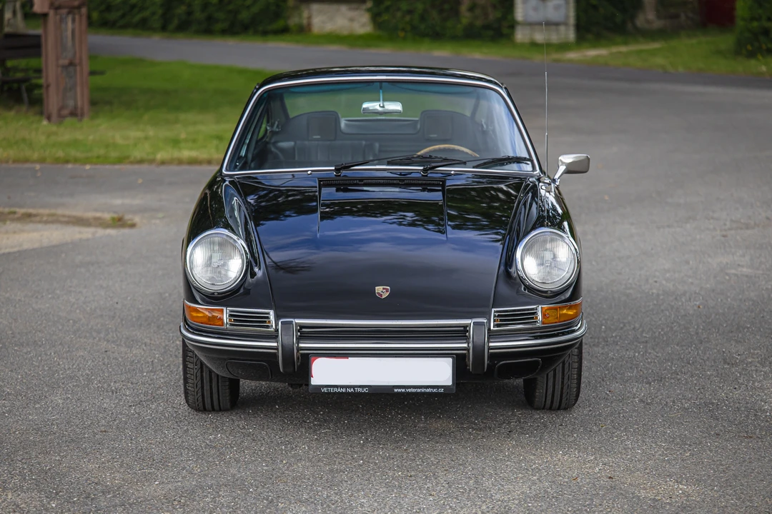 1966 Porsche 911 F-Body SWB - Image 2 of 31