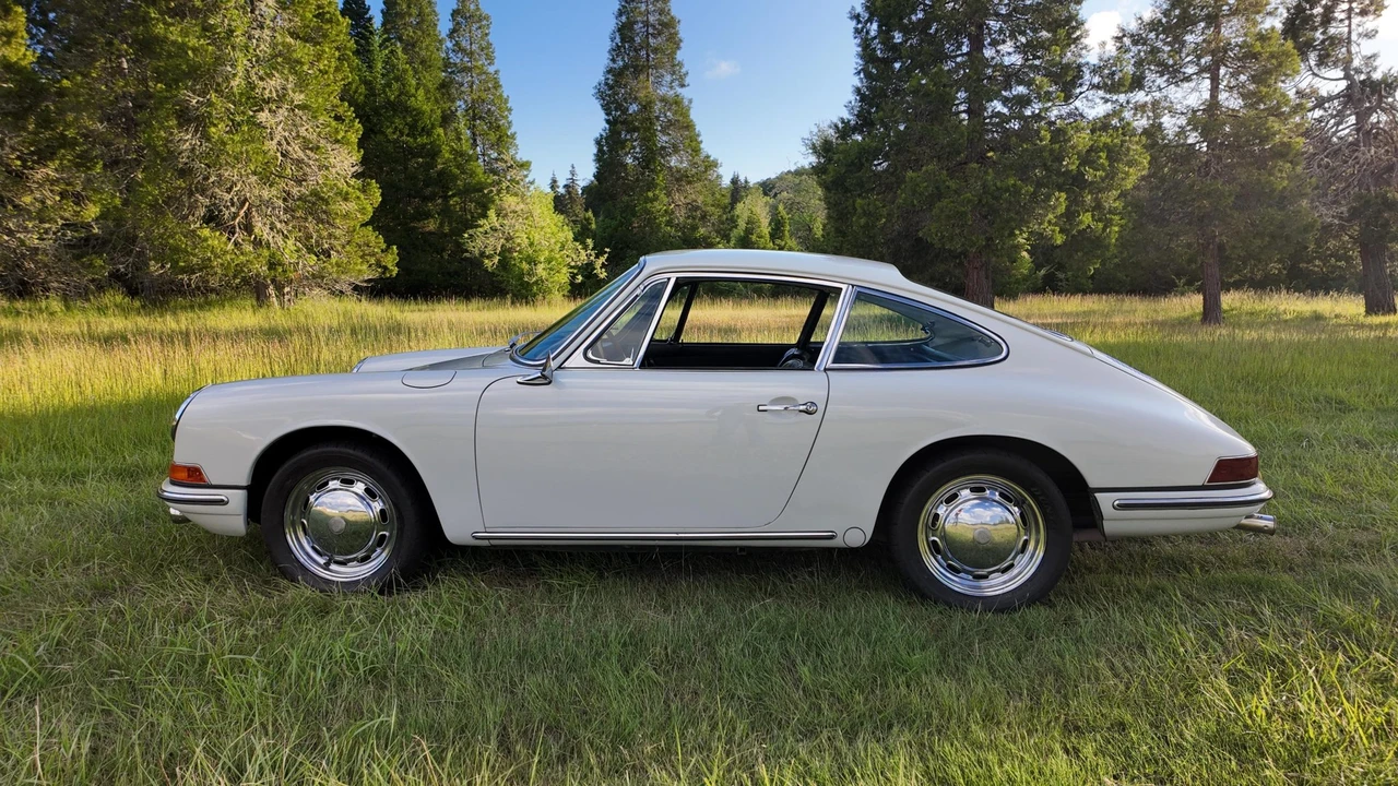 1966 Porsche 911 F-Body SWB - Image 11 of 31