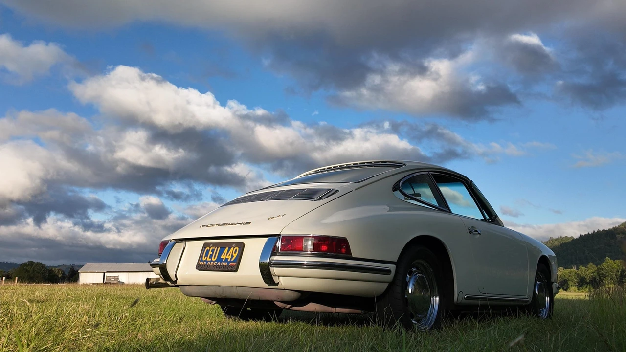 1966 Porsche 911 F-Body SWB - Image 21 of 31