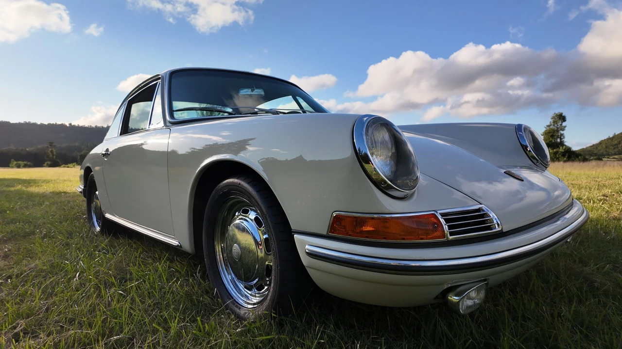 1966 Porsche 911 F-Body SWB - Image 27 of 31