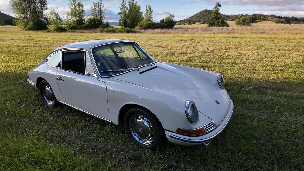 1966 Porsche 911 F-Body SWB - Image 25 of 31