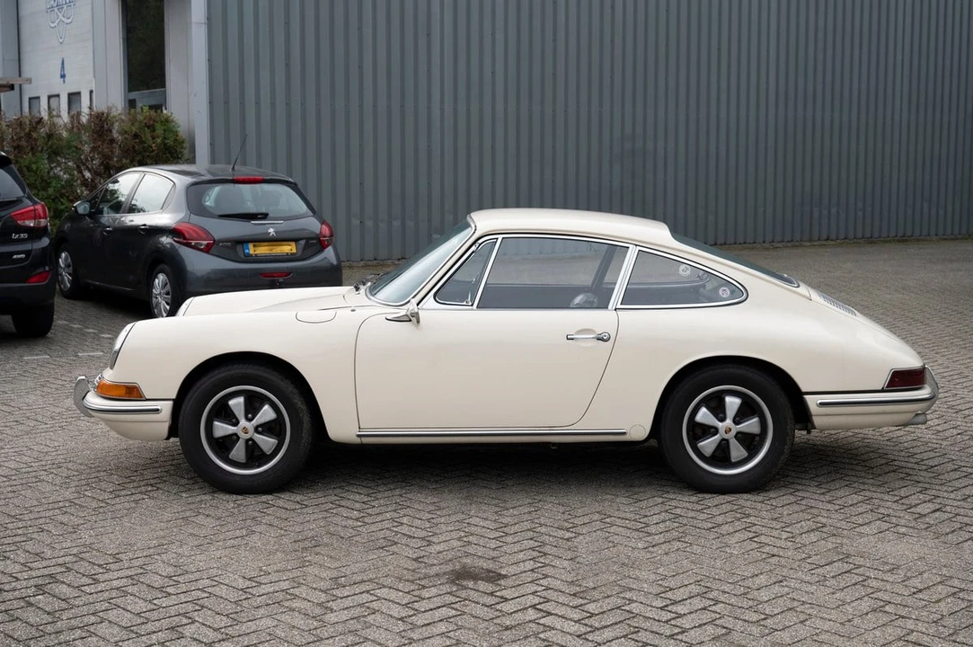 1966 Porsche 912 - Image 10 of 30