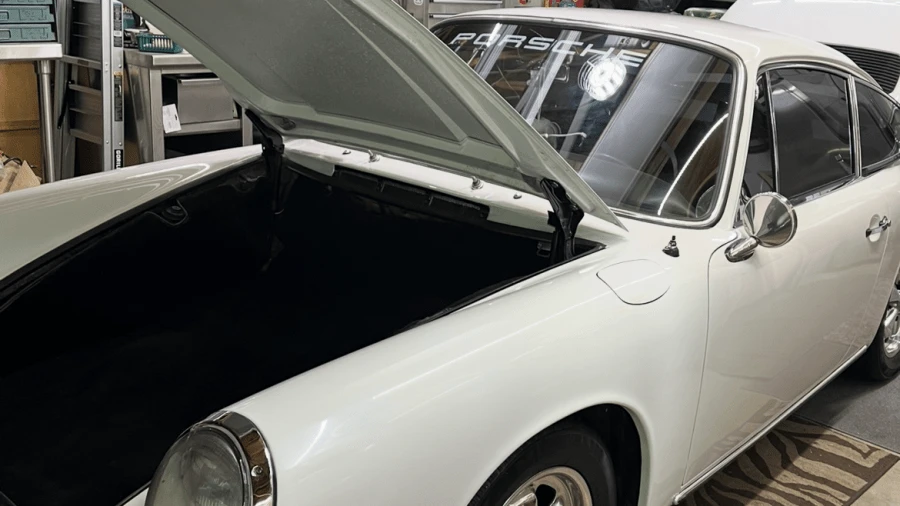 1966 Porsche 912 - Image 16 of 17