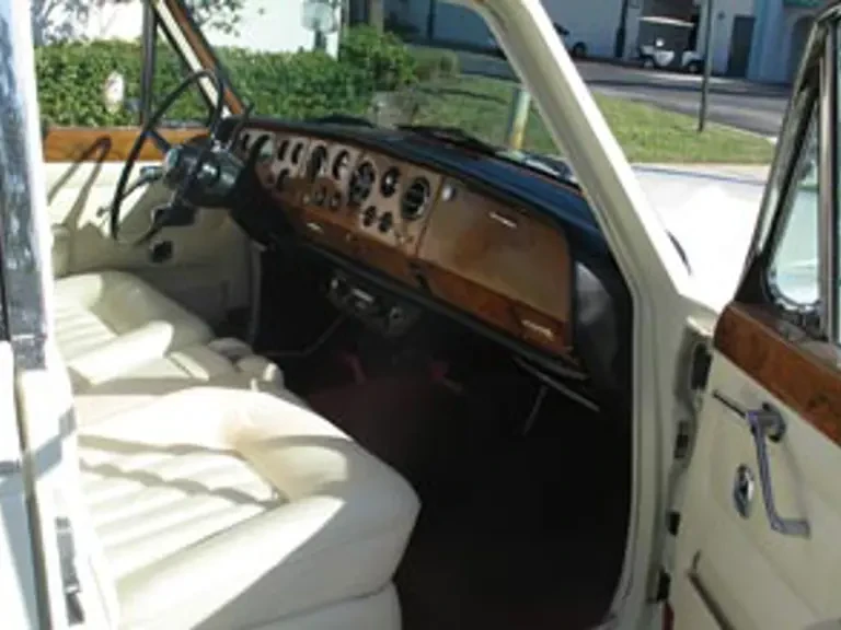 1966 Cadillac Sixty Special - Image 9 of 13