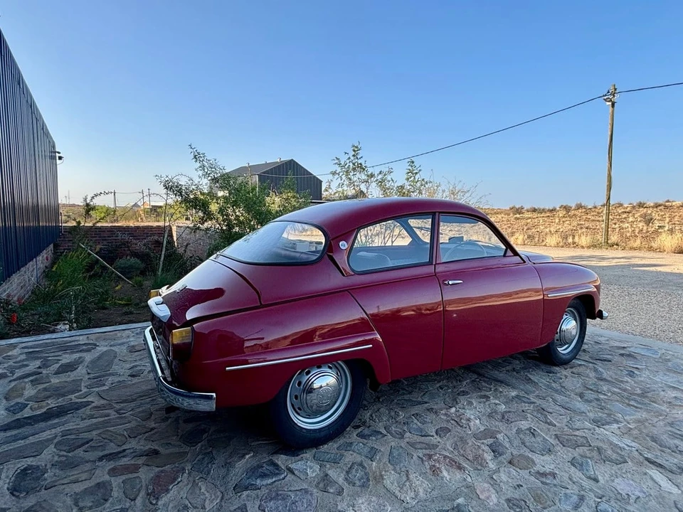 1965 Saab 96 - Image 15 of 30