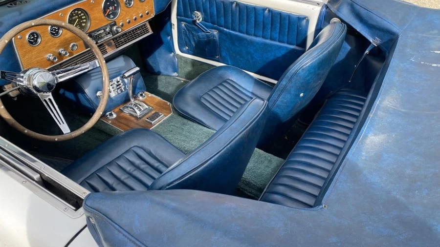 1966 Cord 810 & 812 - Image 4 of 18