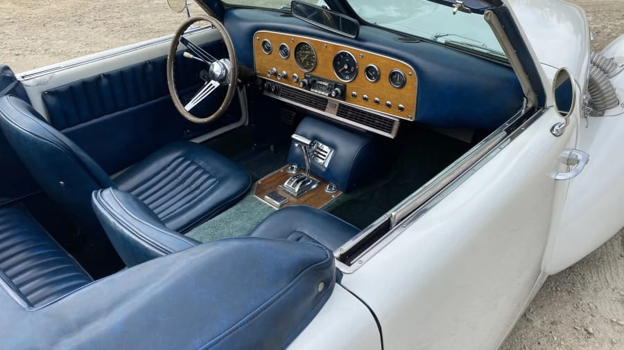 1966 Cord 810 & 812 - Image 7 of 18