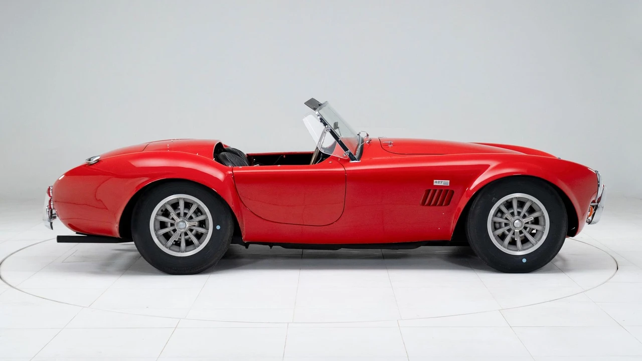 1966 Shelby Cobra 427 - Image 2 of 31