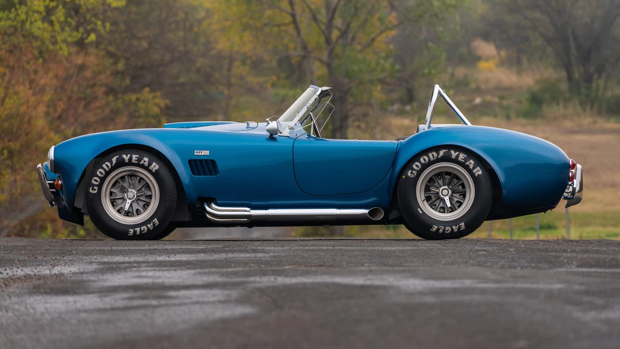 1966 Shelby Cobra 427 - Image 2 of 31