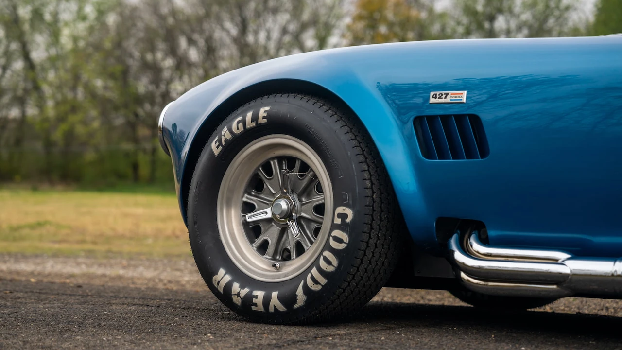 1966 Shelby Cobra 427 - Image 30 of 31