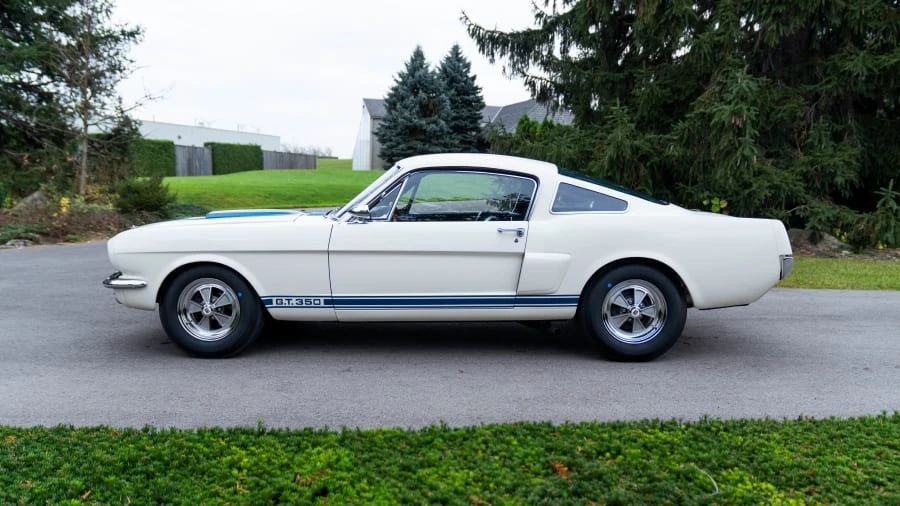 1966 Shelby GT350 - Image 2 of 31