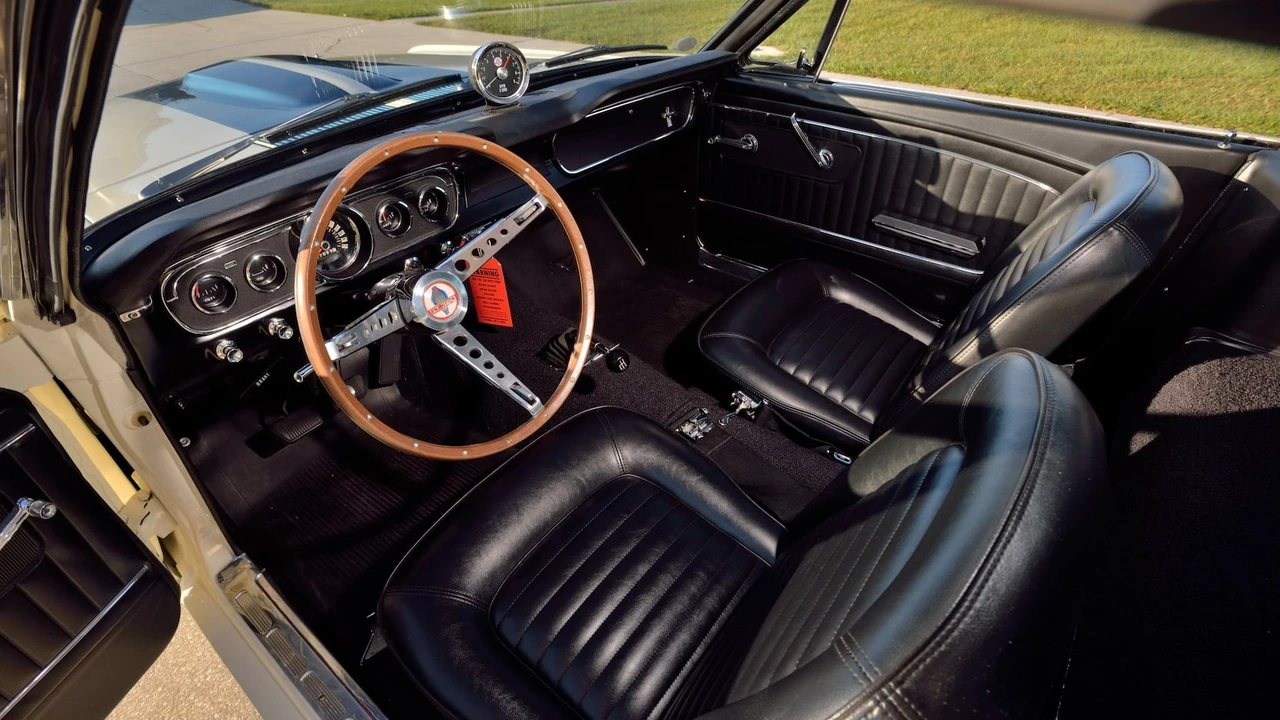 1966 Shelby GT350 - Image 4 of 31