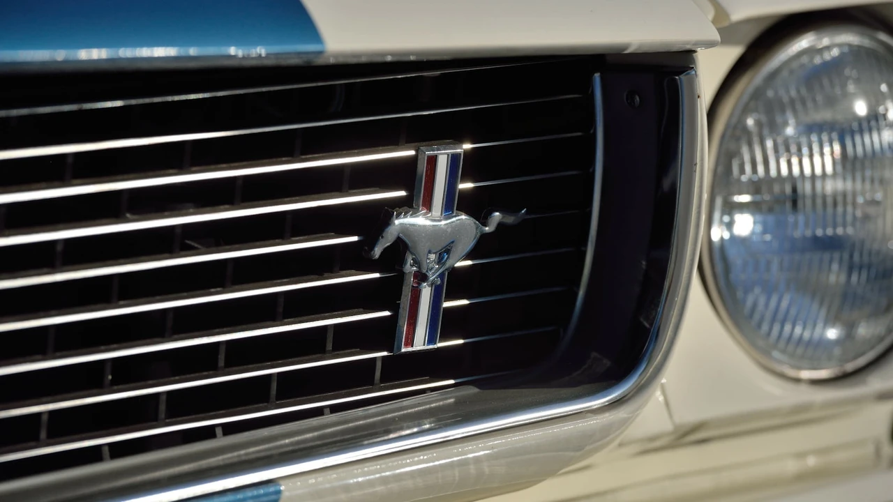1966 Shelby GT350 - Image 10 of 31